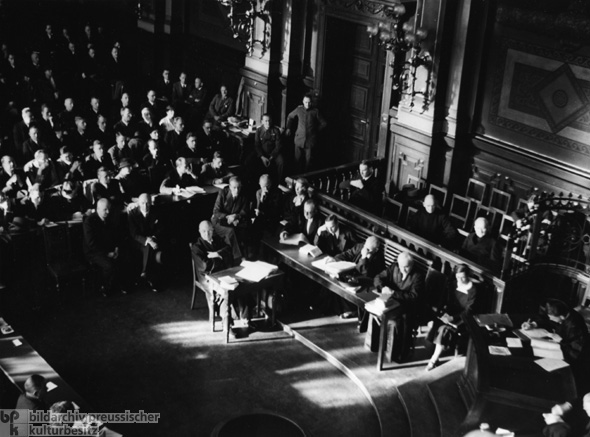 Proceedings Before the Fourth Criminal Division against the Bishop of Meißen, Peter Legge, for Foreign Currency Exchange Violations (1935)